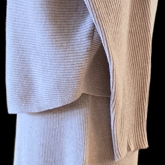 Sioni Ribbed Knit Lounge Set in Oatmeal - Picture 3 of 16